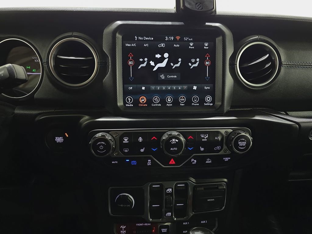 Used 2021 Jeep Wrangler Unlimited Rubicon 4xe w/ Steel Bumper Group image 21