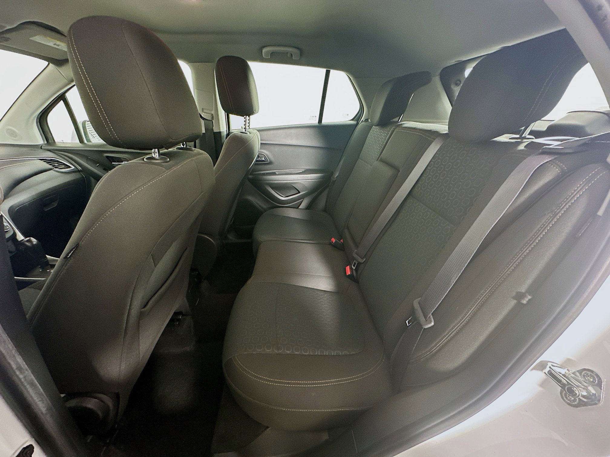 Used 2018 Chevrolet Trax LS image 25