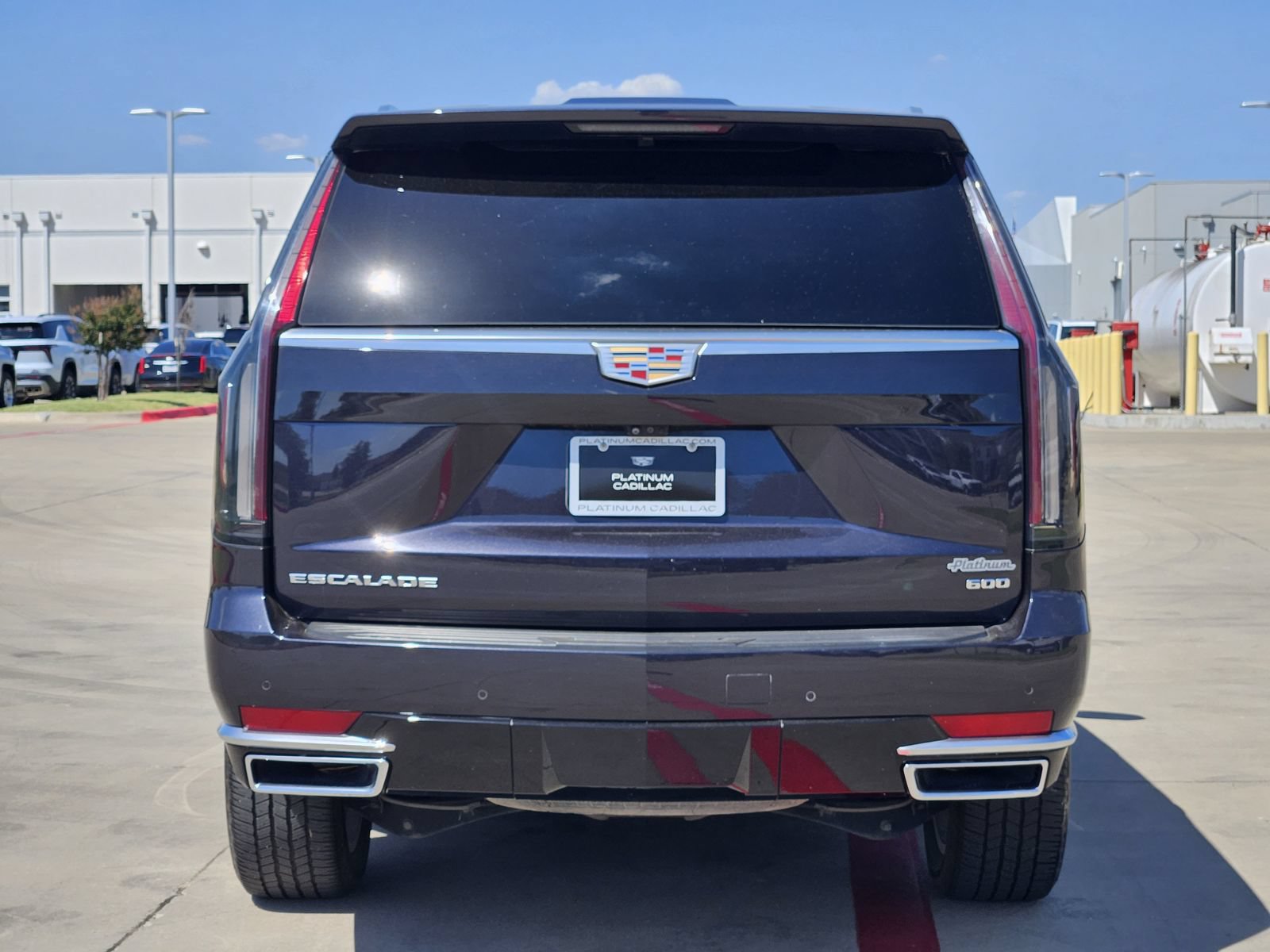 Used 2023 Cadillac Escalade Premium Luxury AWD/4WD image 8