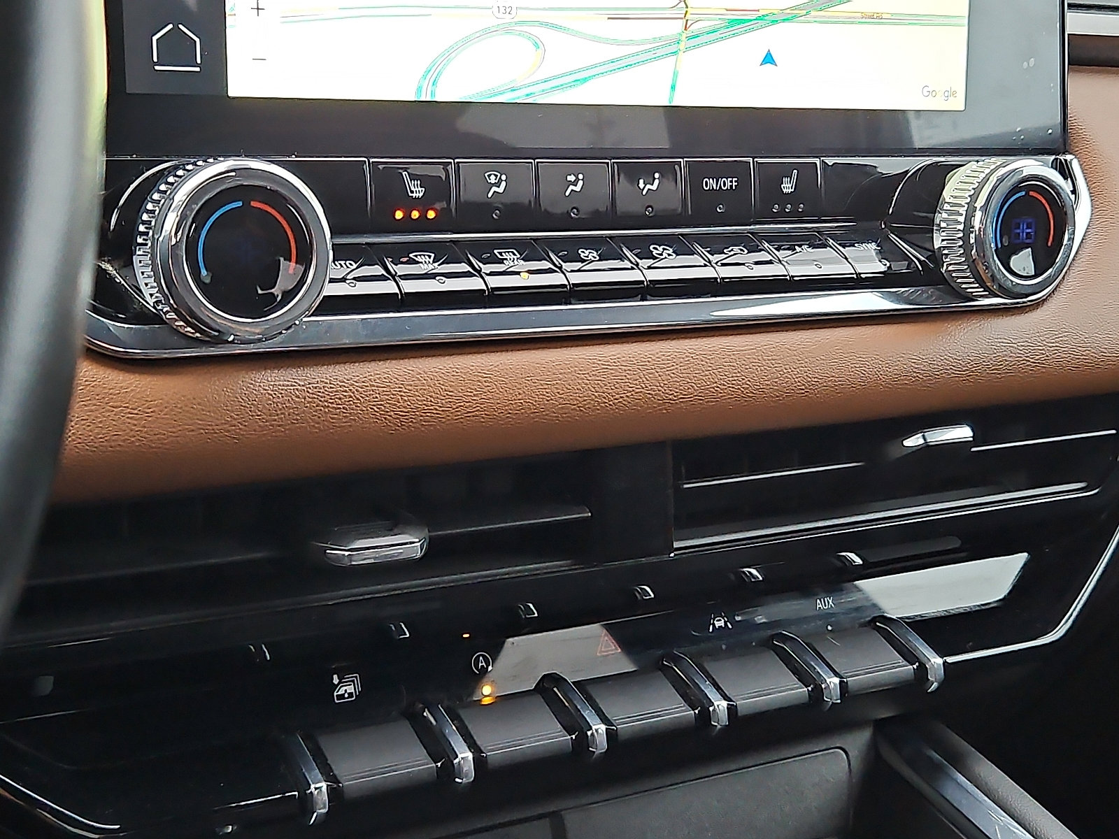 Used 2023 GMC Canyon AT4 image 15