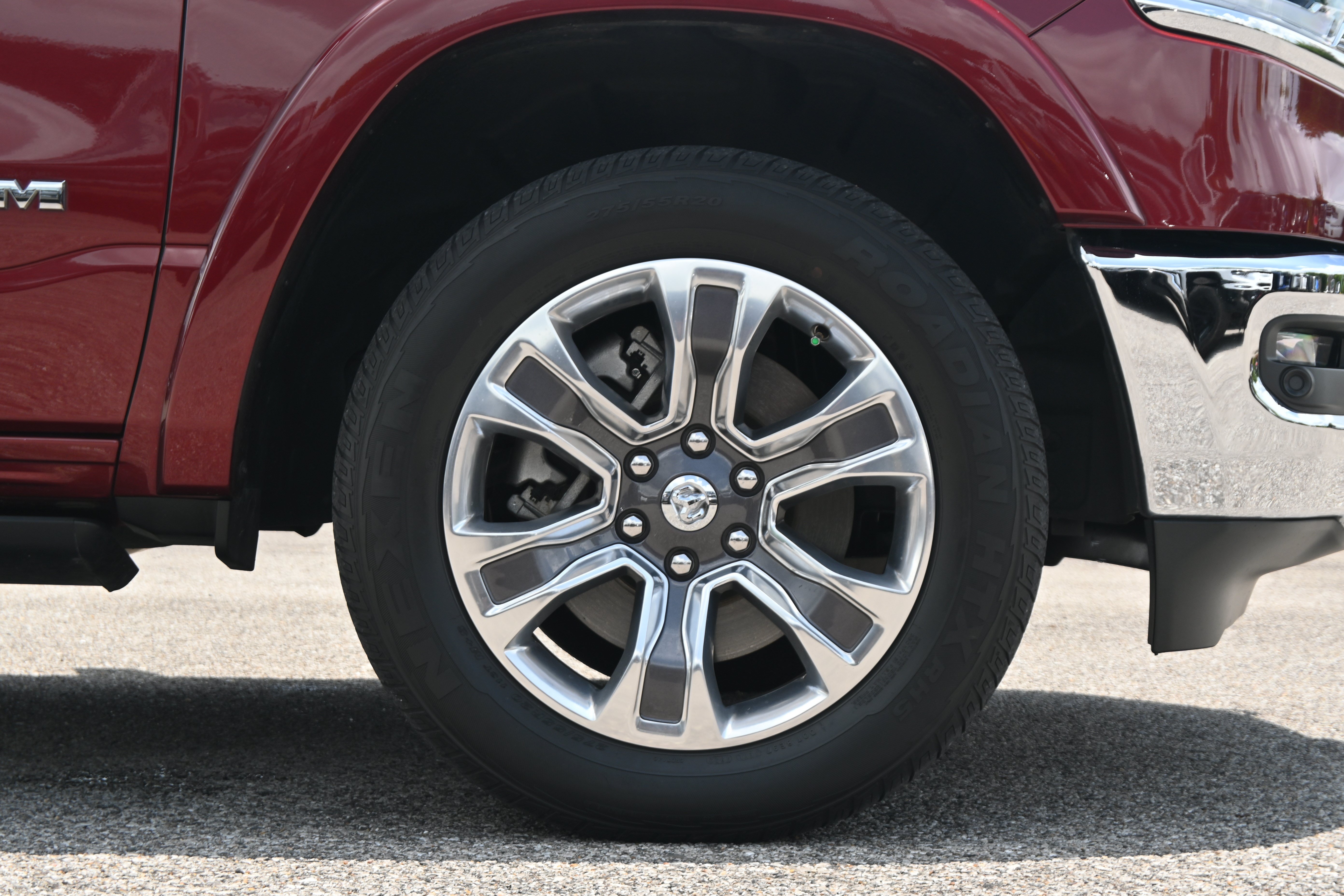 Used 2023 RAM 1500 Limited AWD/4WD image 14