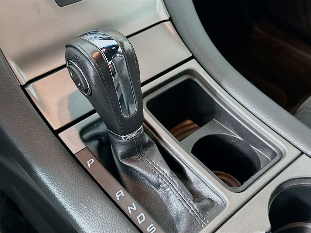 Used 2018 Ford Taurus SEL image 15