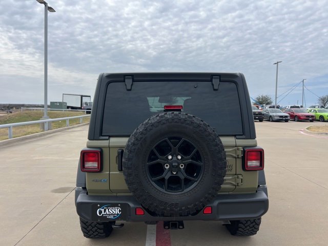 Used 2025 Jeep Wrangler Willys image 5