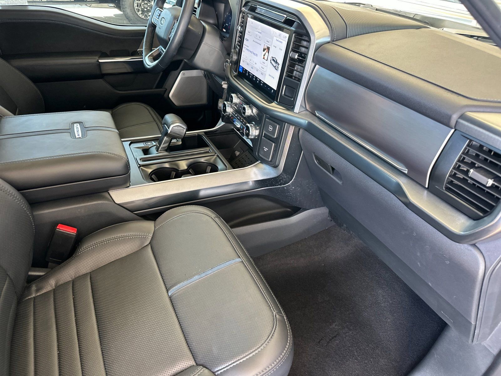 Used 2025 Ford F150 Platinum w/ Equipment Group 702A High AWD/4WD image 18