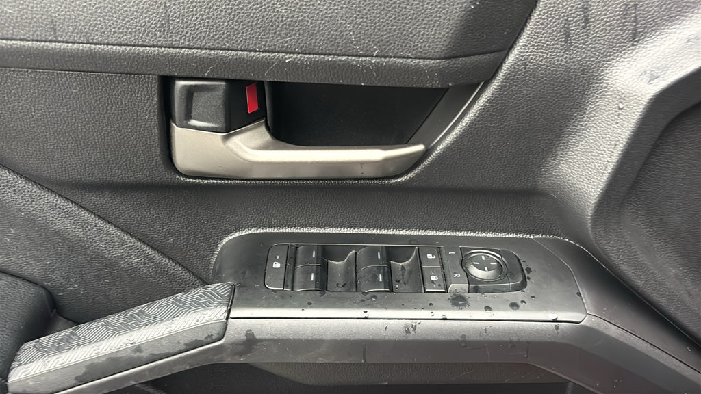 Used 2025 Toyota Tacoma TRD Sport AWD/4WD image 13