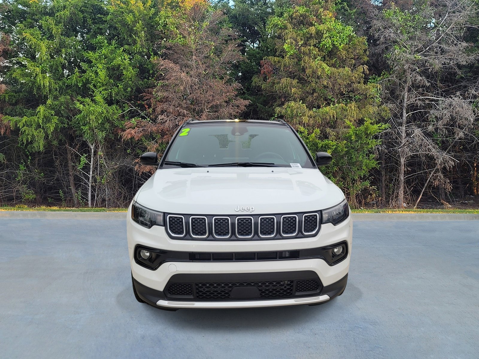 Used 2024 Jeep Compass Limited AWD/4WD image 2