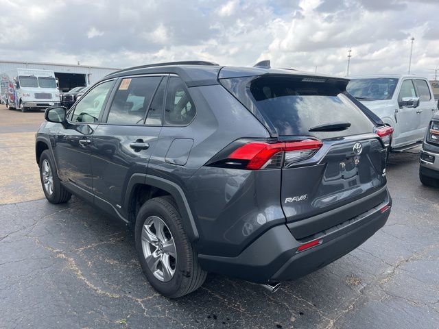 Used 2025 Toyota RAV4 LE AWD/4WD image 6