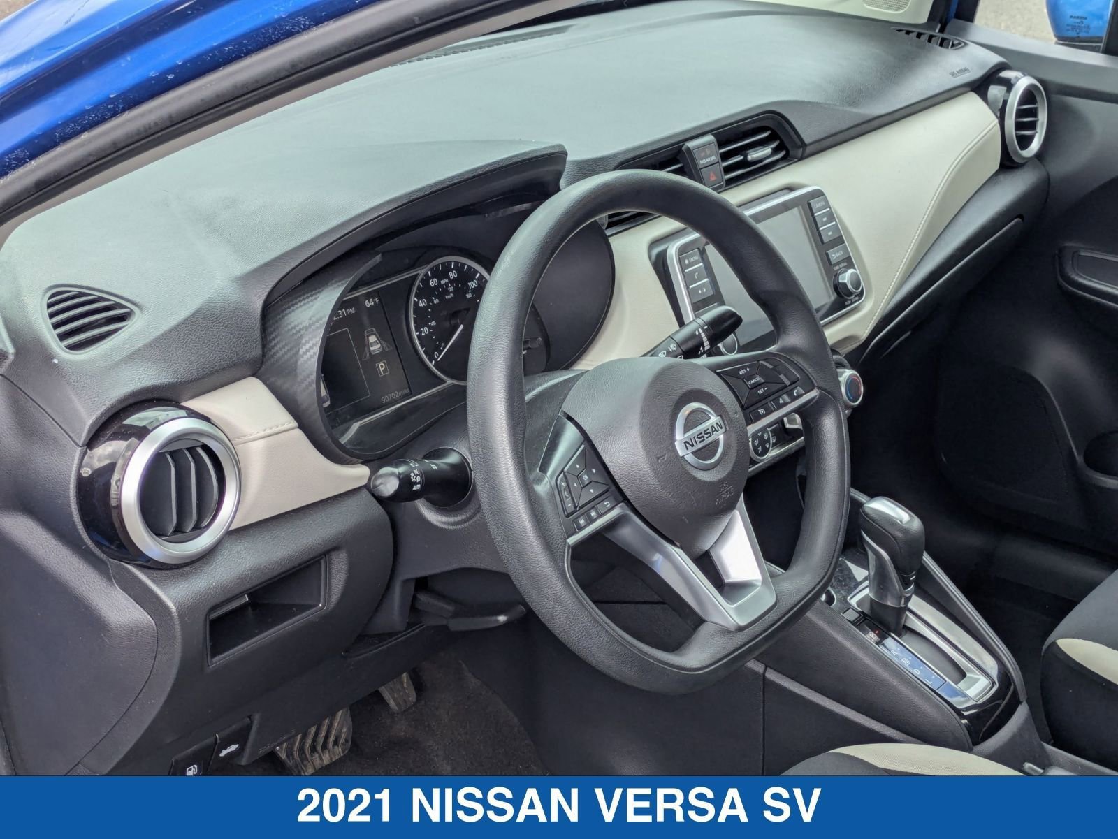 Used 2021 Nissan Versa SV FWD image 15
