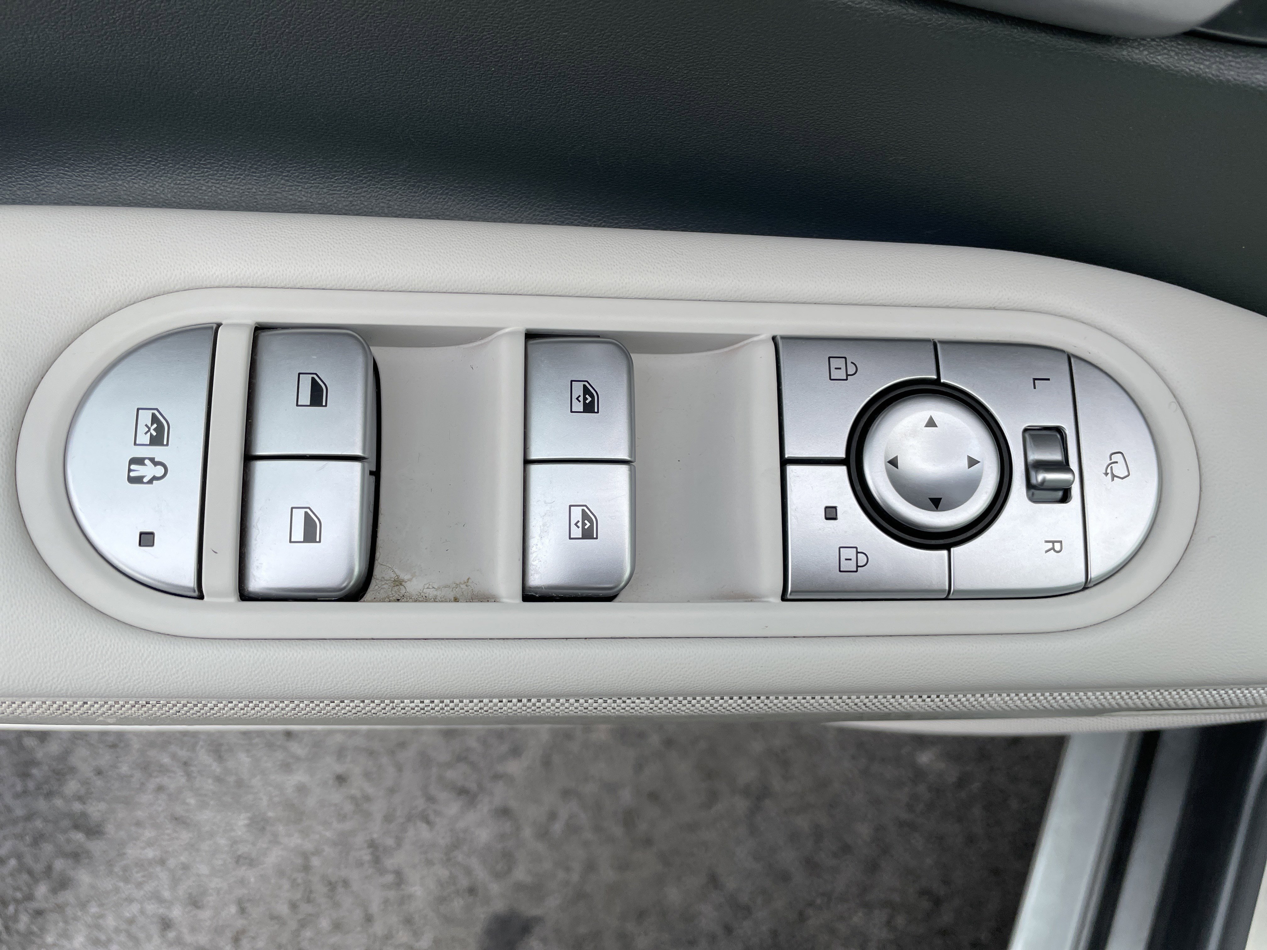 Used 2023 Hyundai Ioniq 5 Limited image 39