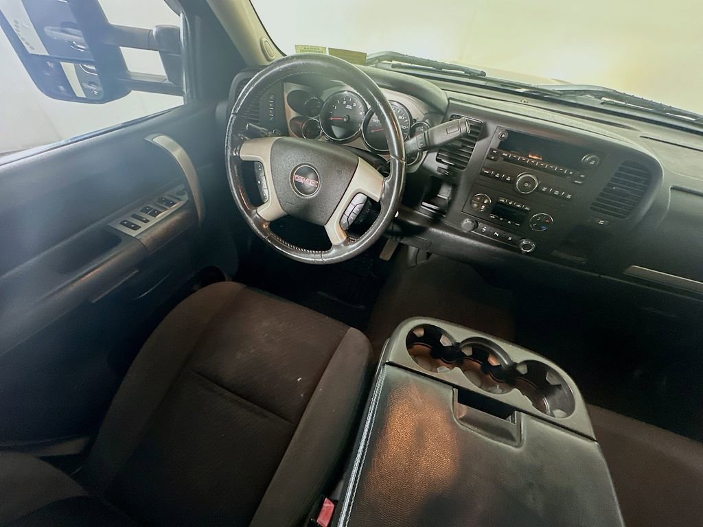 Used 2009 GMC Sierra 2500 SLE w/ Convenience Package RWD image 9