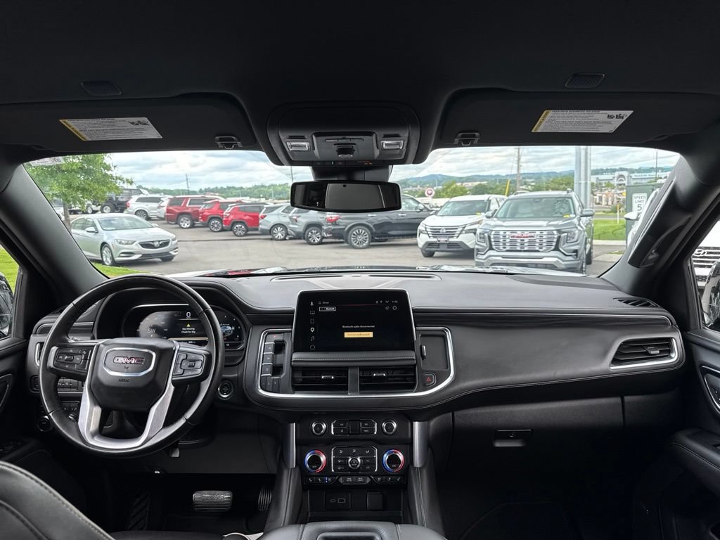 Used 2024 GMC Yukon XL SLT AWD/4WD image 21