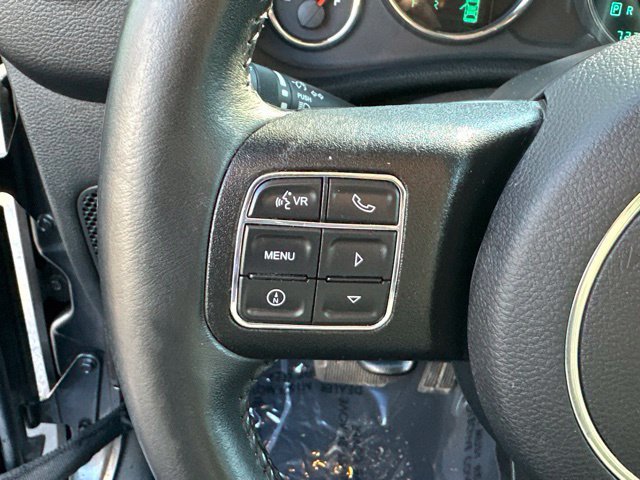 Used 2016 Jeep Wrangler Unlimited Sahara w/ Connectivity Group AWD/4WD image 9