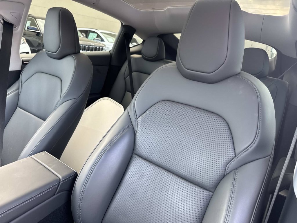 Used 2026 Tesla Model Y AWD image 17