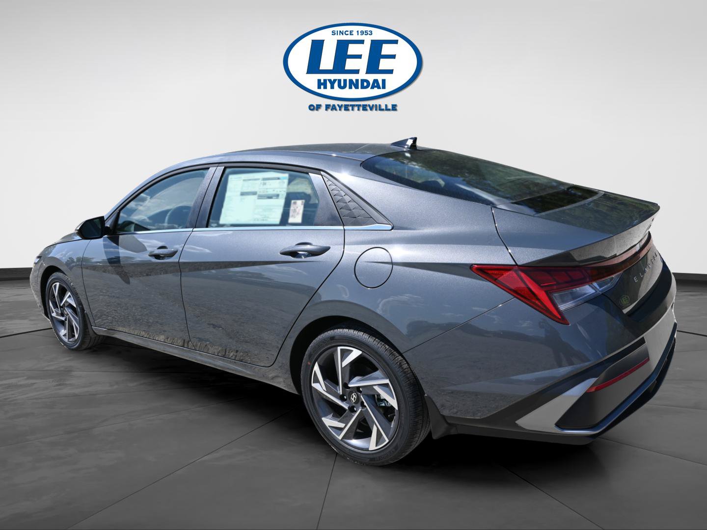 Certified 2025 Hyundai Elantra Limited FWD image 3