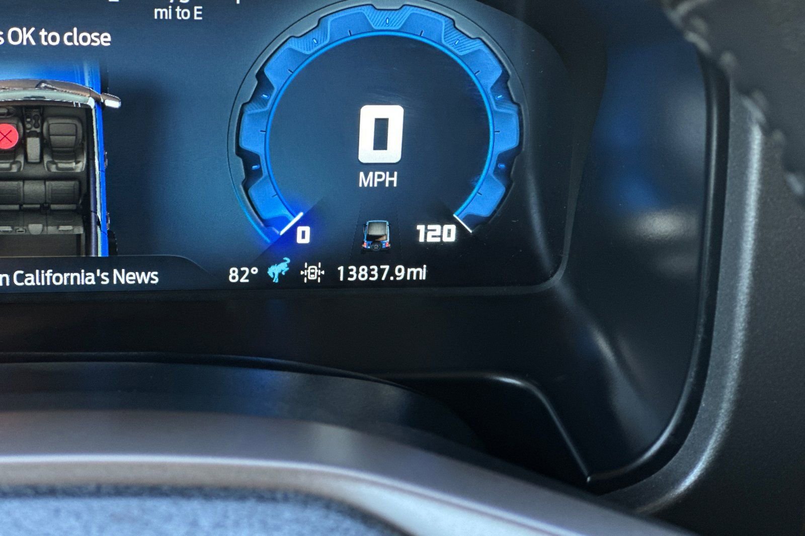 Used 2025 Ford Bronco Badlands AWD/4WD image 28