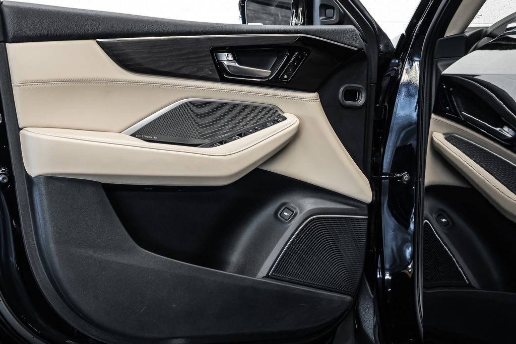 Certified 2022 Acura MDX SH-AWD w/ Advance Package image 9