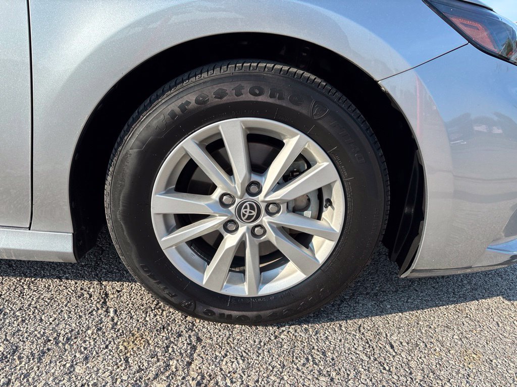 Used 2025 Toyota Camry LE FWD image 14