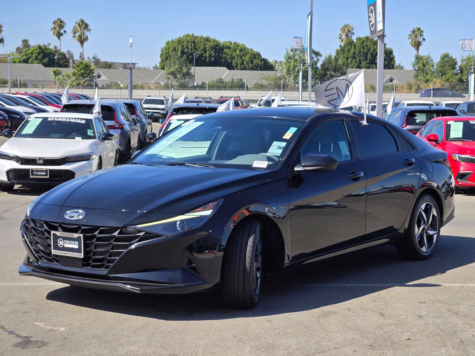 Used 2023 Hyundai Elantra SEL w/ Convenience Package FWD image 3