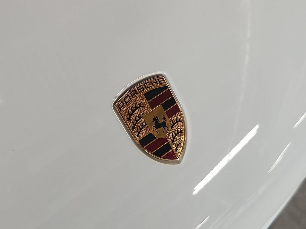Certified 2026 Porsche Macan AWD/4WD image 31