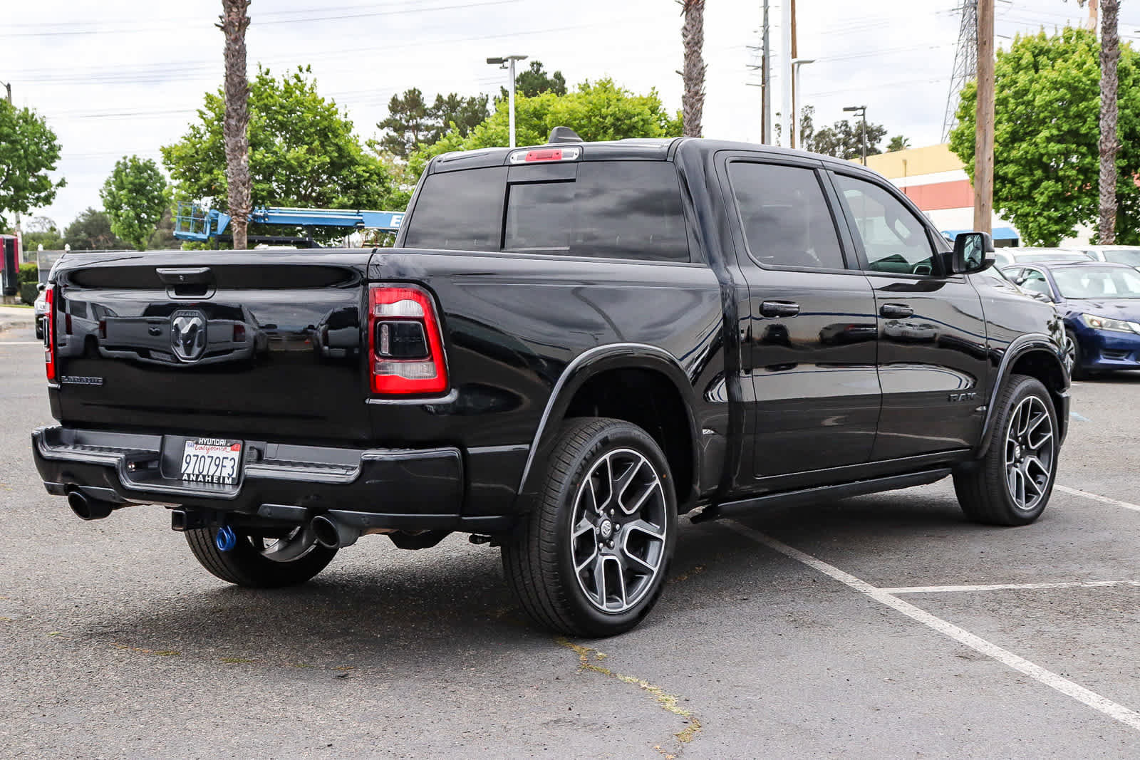 Used 2019 RAM 1500 Laramie RWD image 6