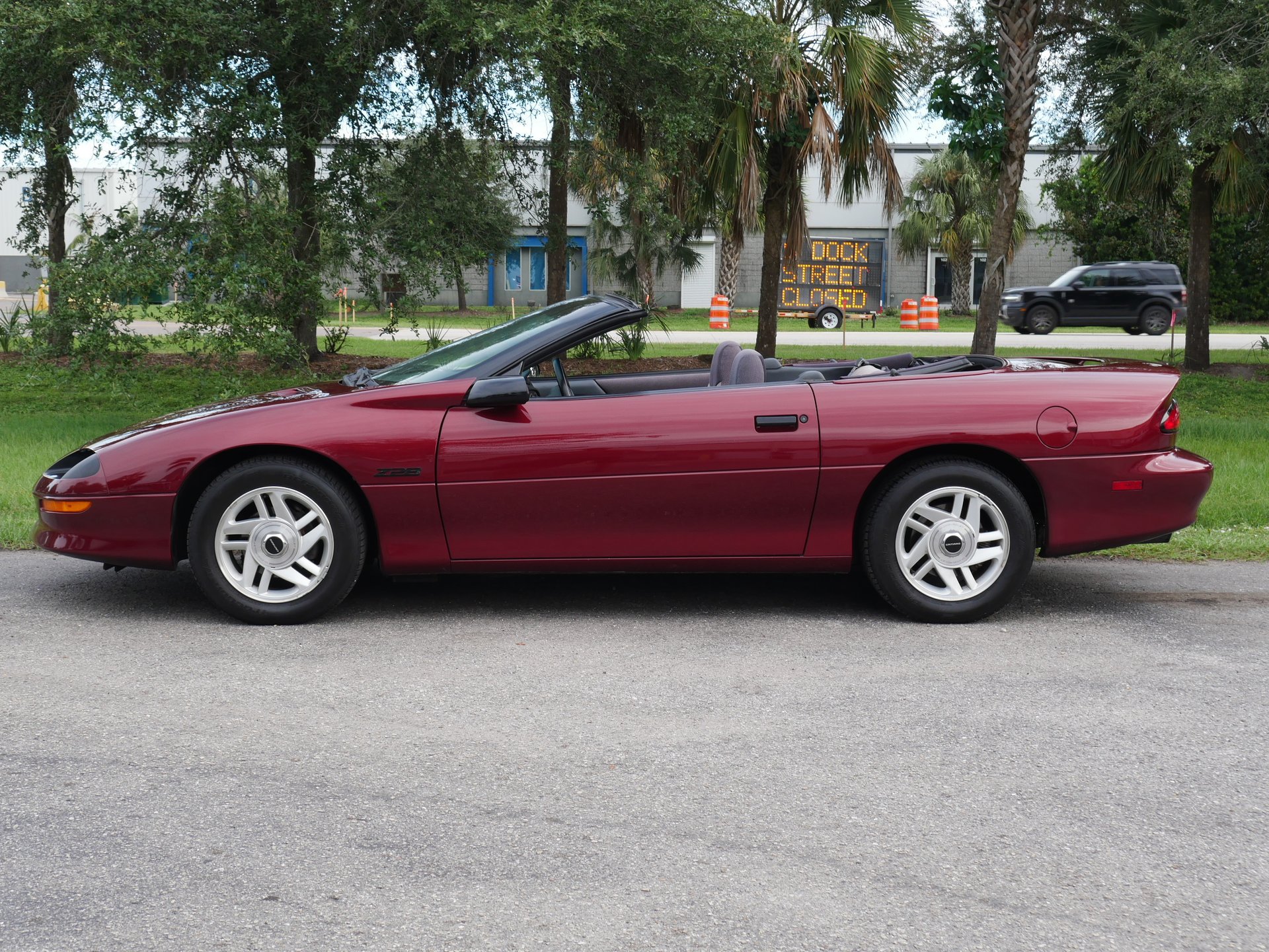 Used 1994 Chevrolet Camaro Z28 RWD image 24