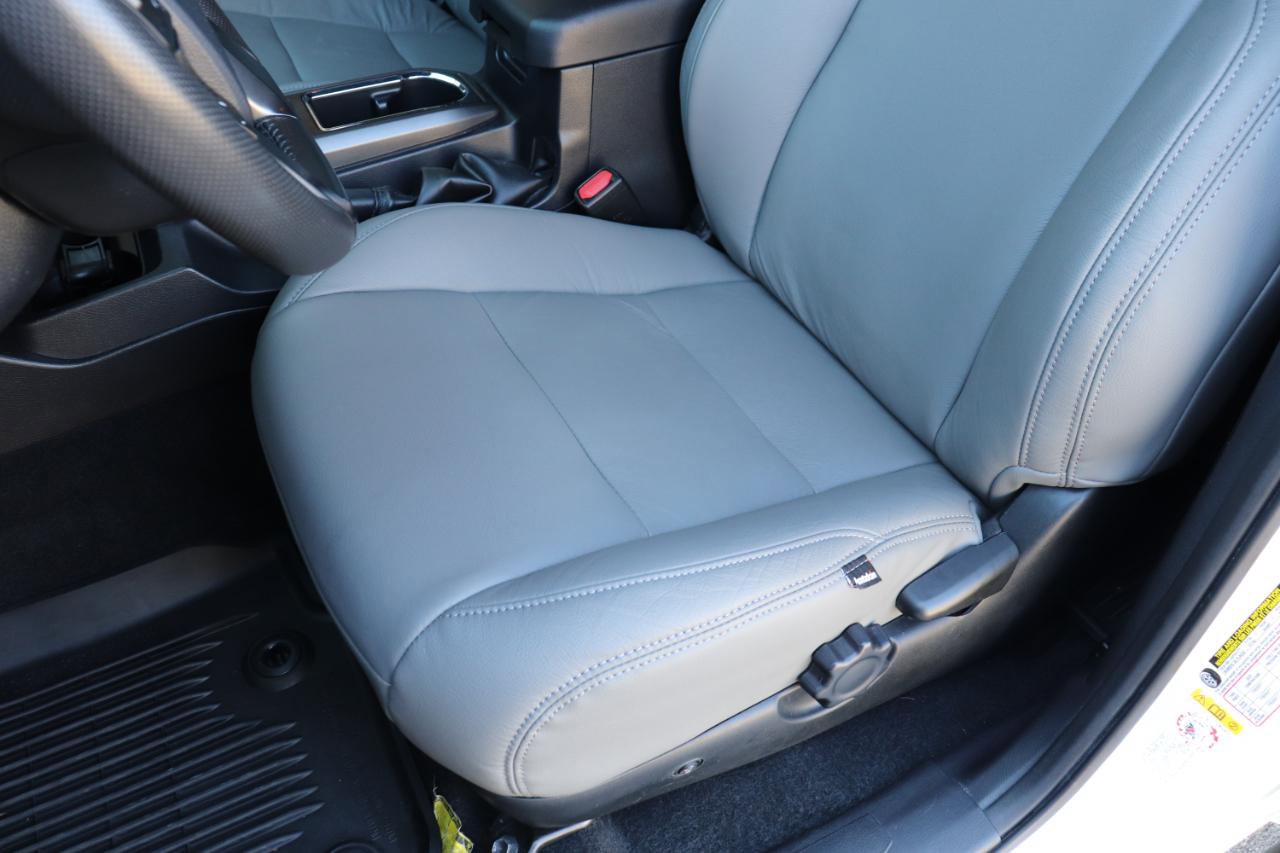 Used 2018 Toyota Tacoma TRD Sport image 48