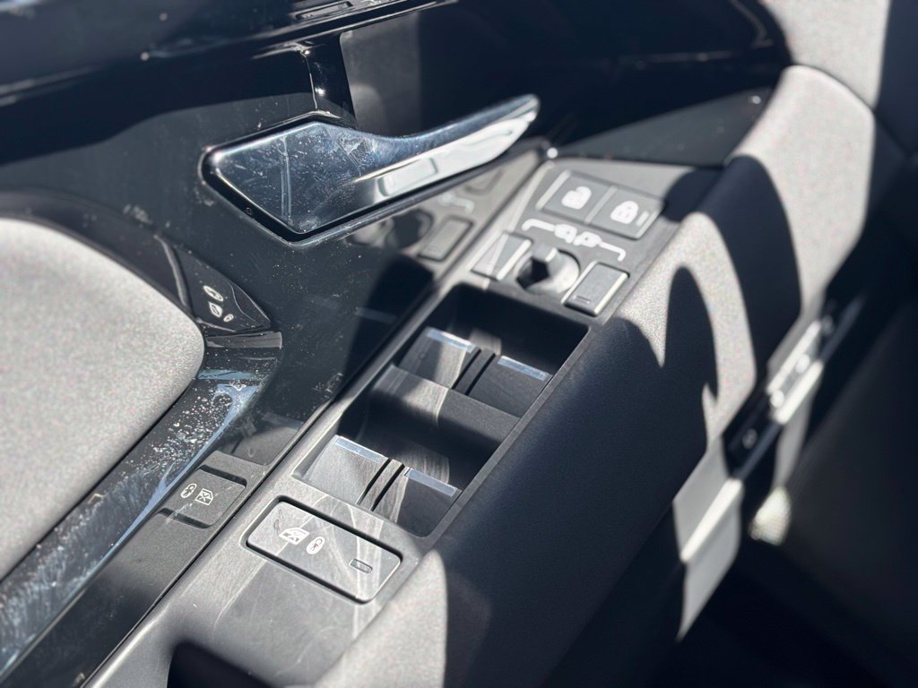 New 2026 Land Rover Range Rover Evoque Dynamic SE AWD/4WD image 11