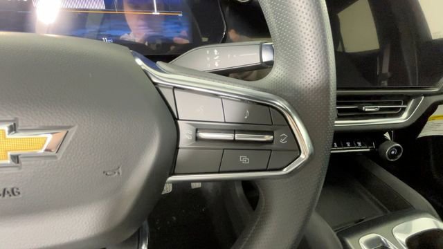 Used 2025 Chevrolet Equinox EV LT FWD image 22