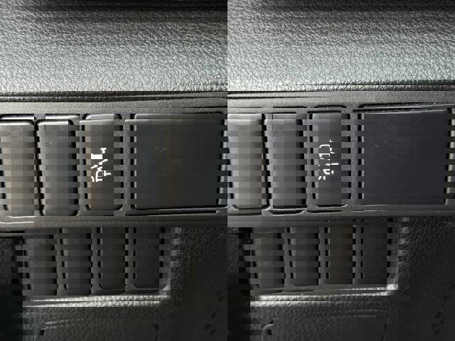 Used 2018 Mitsubishi Eclipse Cross SE image 26