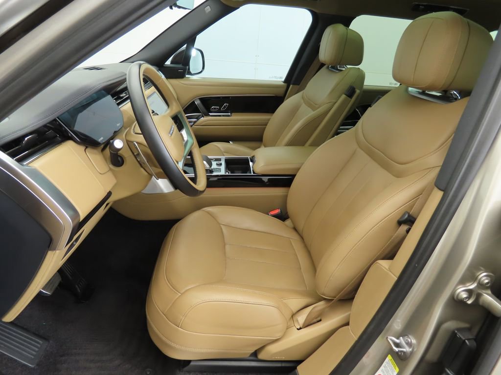 Certified 2023 Land Rover Range Rover SE image 19