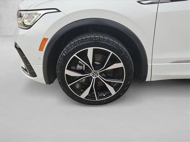 Used 2022 Volkswagen Tiguan SEL R-Line image 26