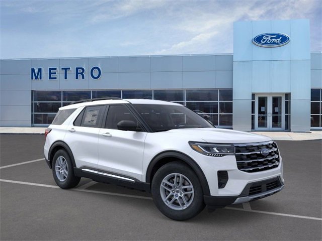 Used 2025 Ford Explorer Active