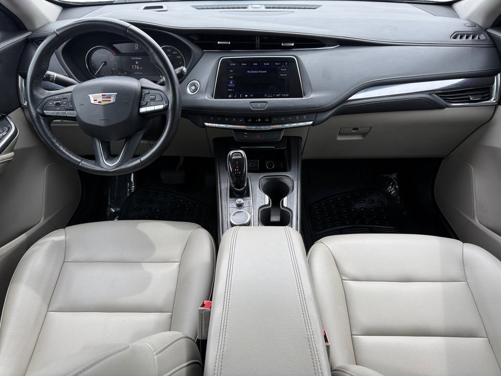 Used 2021 Cadillac XT4 Luxury image 12