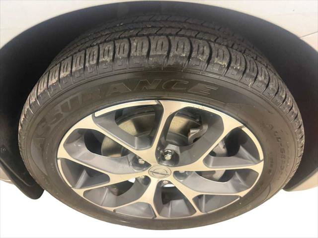 Certified 2021 Chrysler Pacifica Limited AWD/4WD image 12