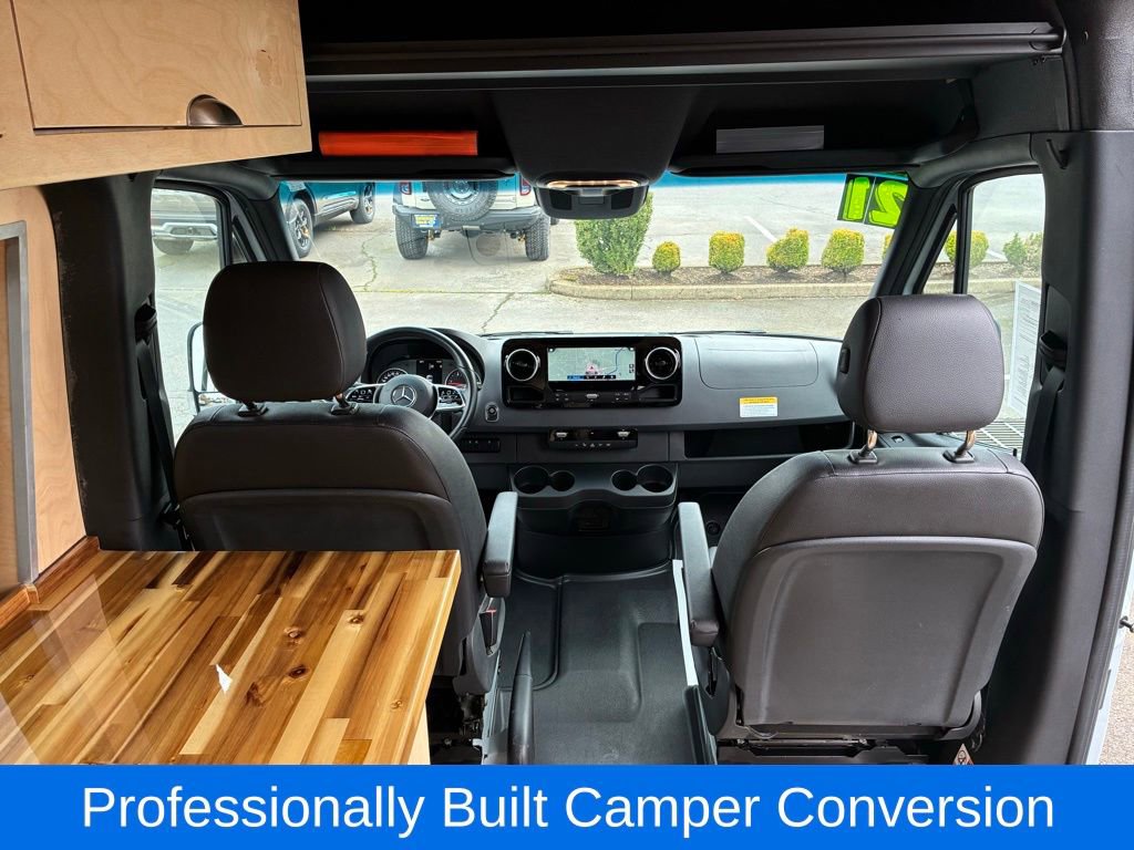 Used 2021 Mercedes-Benz Sprinter 2500 image 20