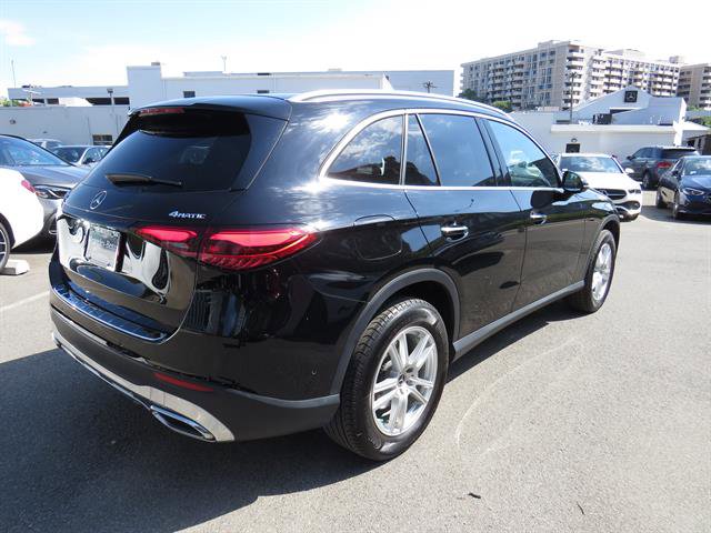 Used 2023 Mercedes-Benz GLC 300 4MATIC image 4