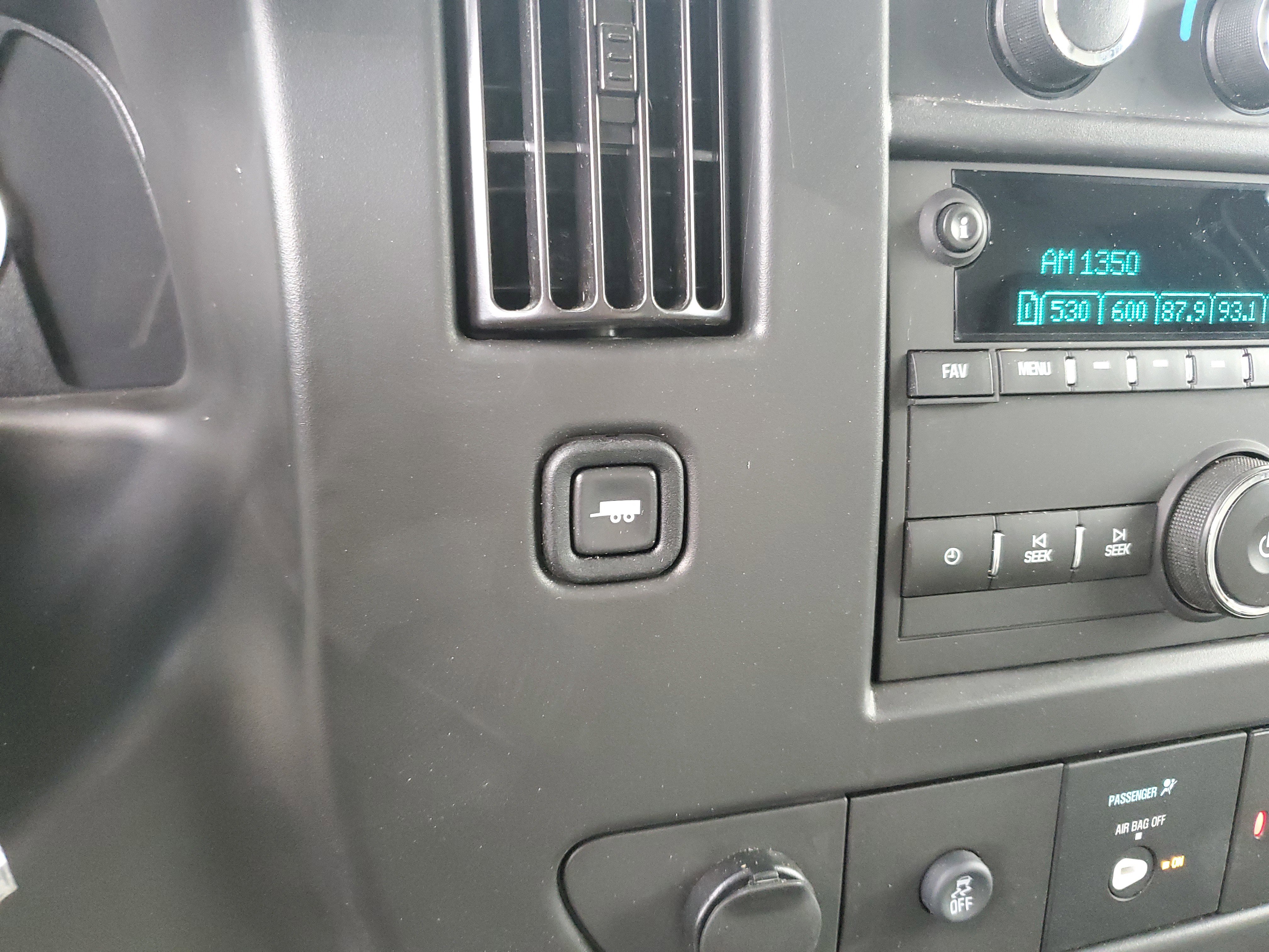 New 2025 GMC Savana 4500 w/ Power Convenience Package image 23