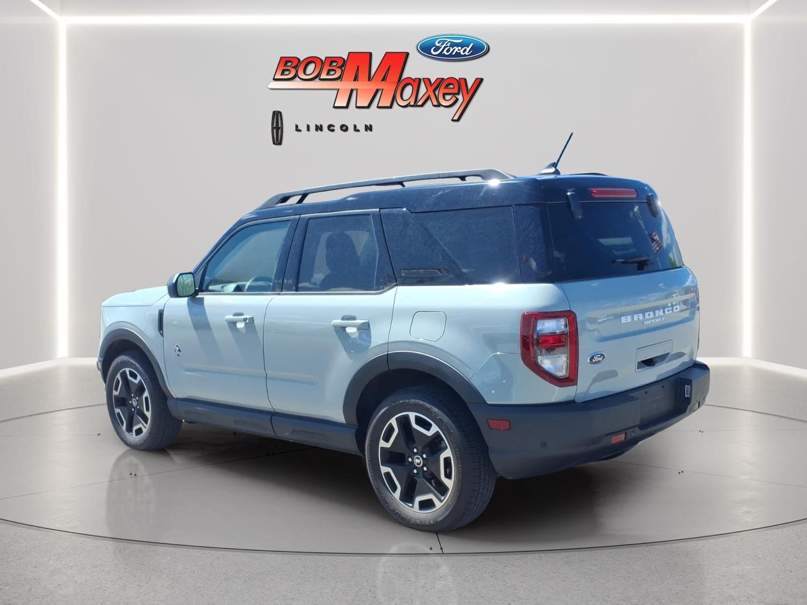 Used 2022 Ford Bronco Sport Outer Banks AWD/4WD image 7