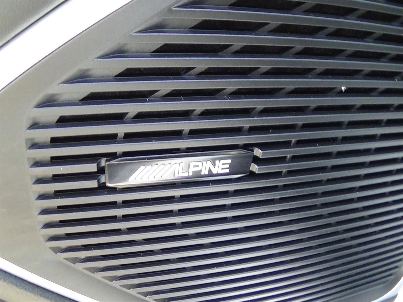 Certified 2025 Jeep Wagoneer L 4WD image 17