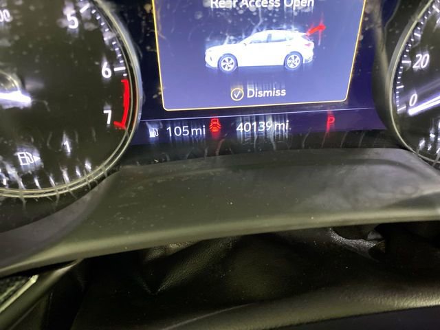 Used 2023 Buick Envision Essence image 39