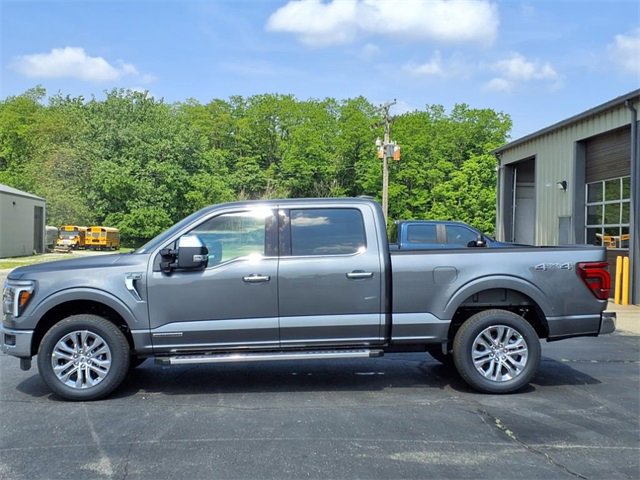 New 2025 Ford F150 Lariat w/ Equipment Group 502A High image 4