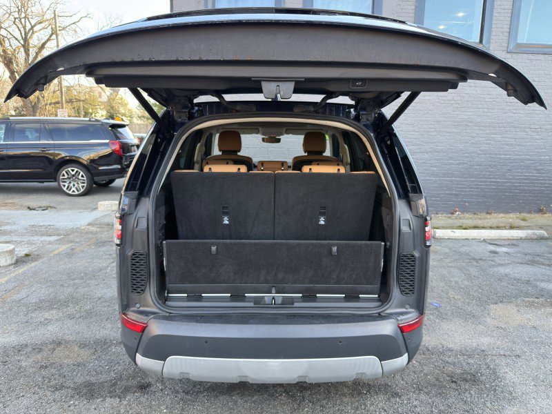 Used 2018 Land Rover Discovery HSE image 41