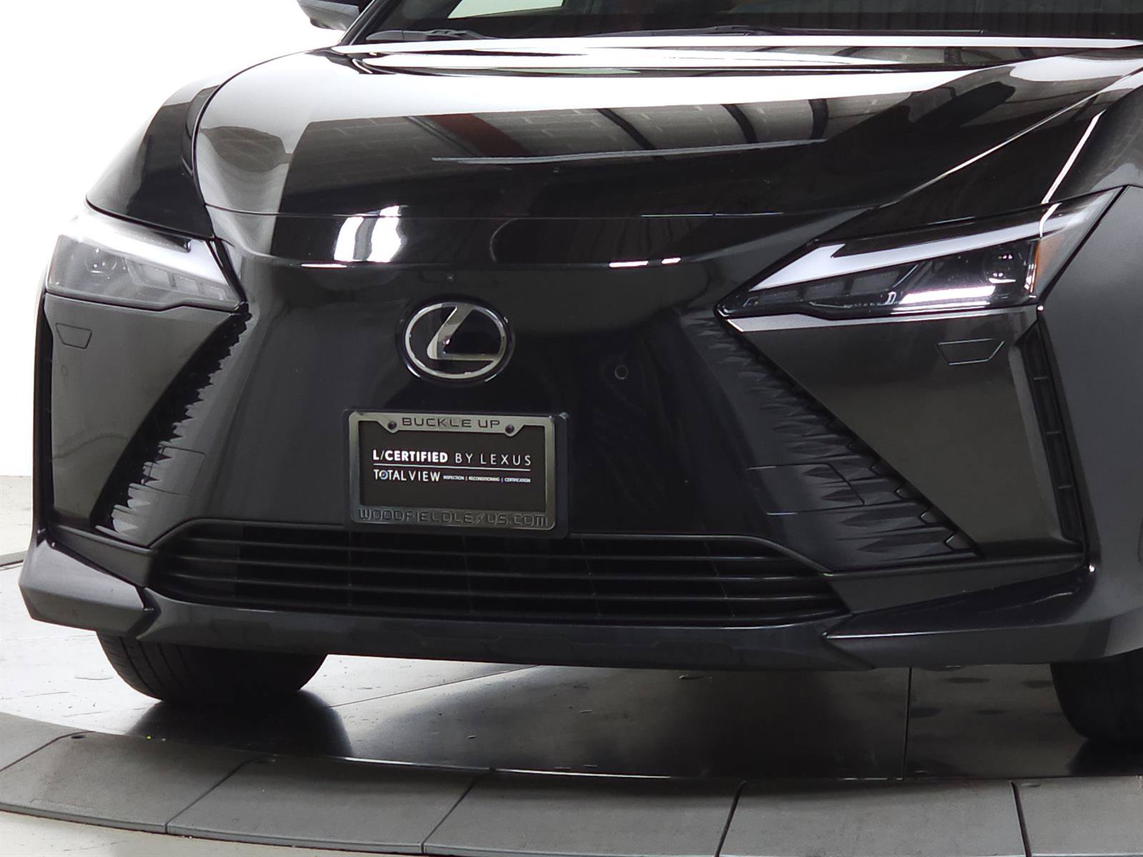 Certified 2023 Lexus RZ 450e Premium w/ Technology Package AWD/4WD image 4
