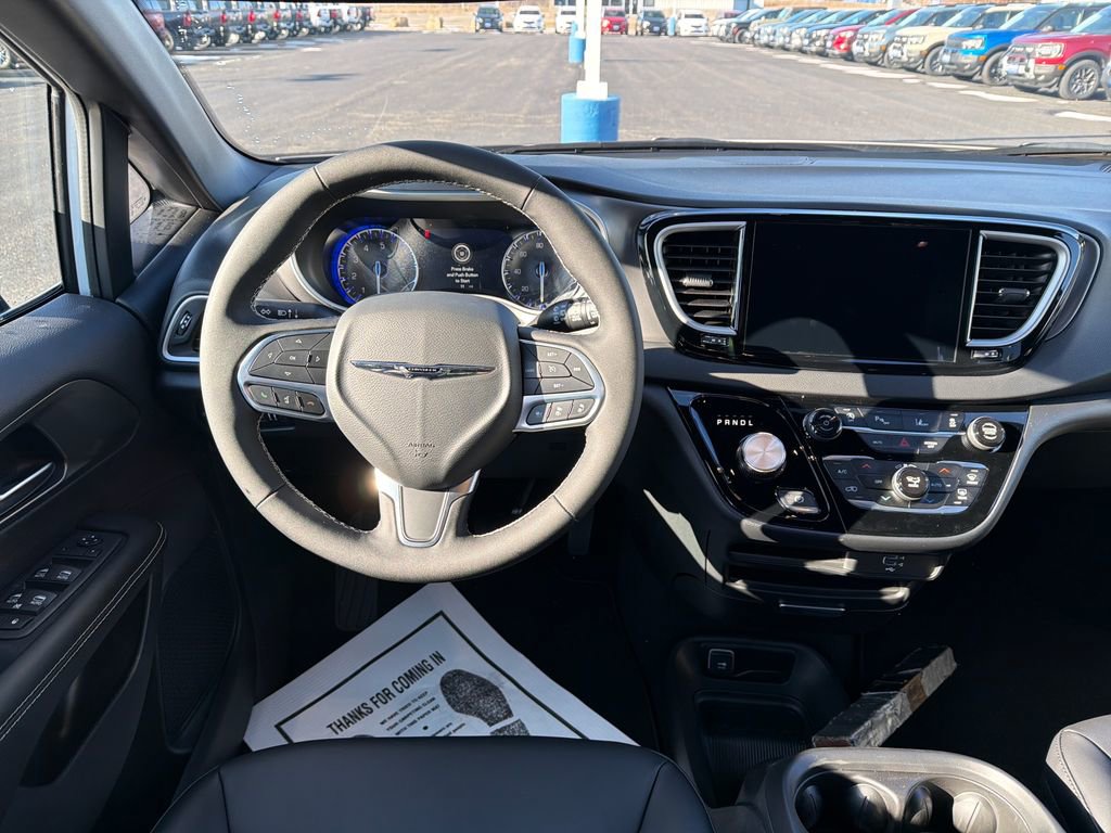 New 2026 Chrysler Voyager LX image 13