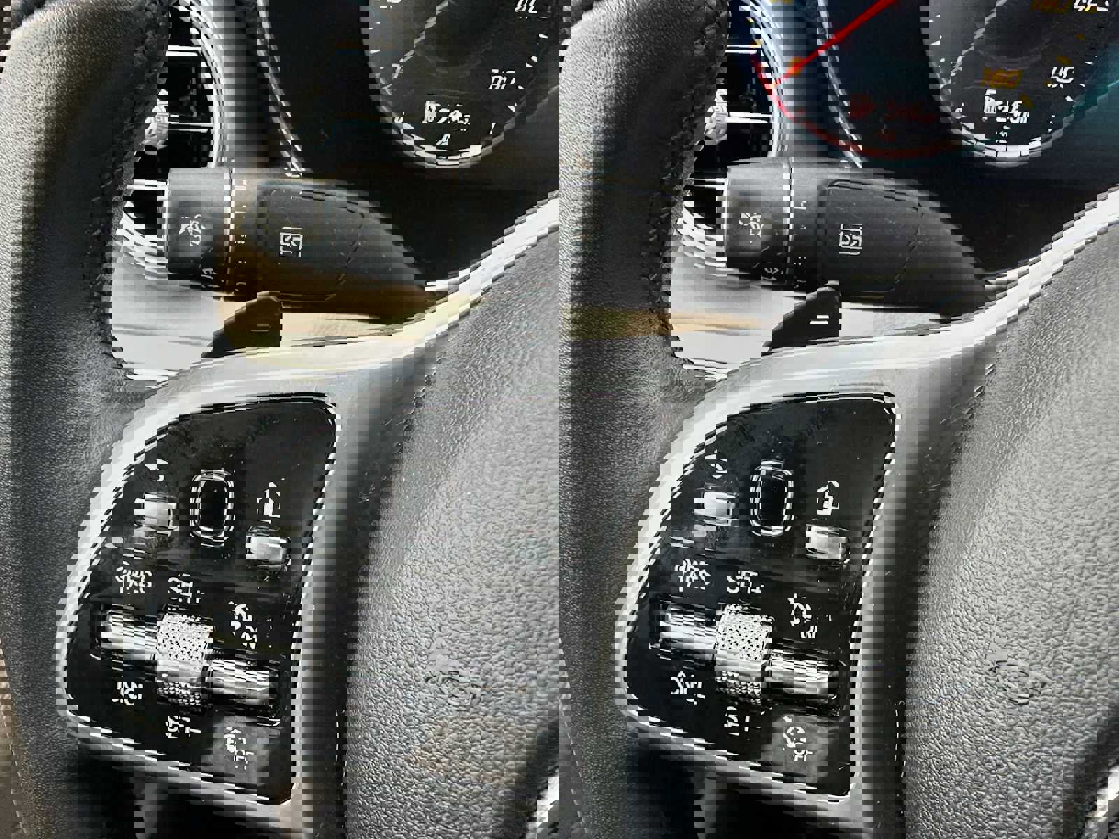 Used 2021 Mercedes-Benz C 300 4MATIC Sedan image 34