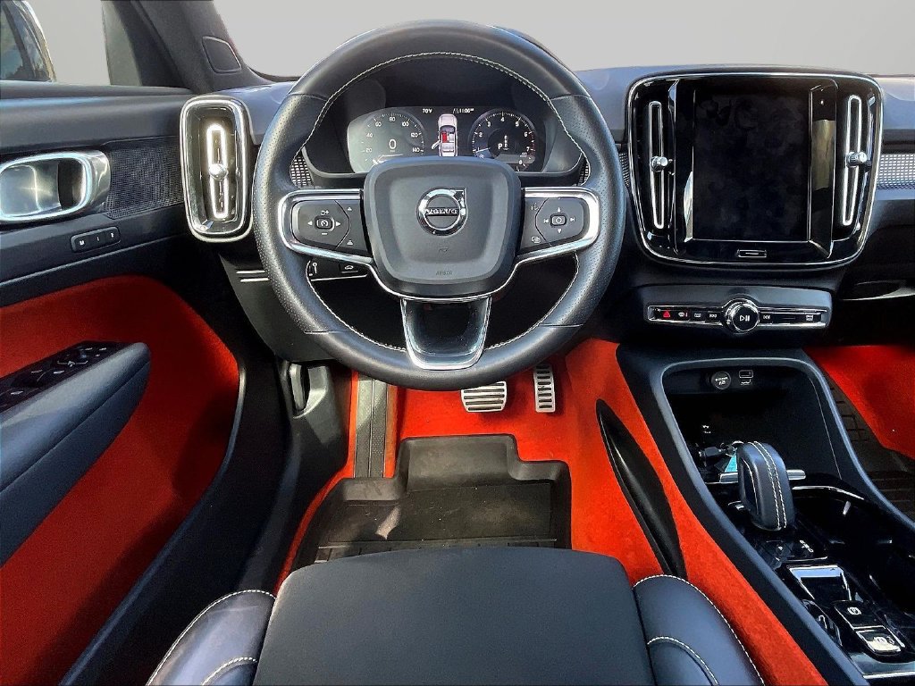 Used 2021 Volvo XC40 T5 R-Design AWD/4WD image 10