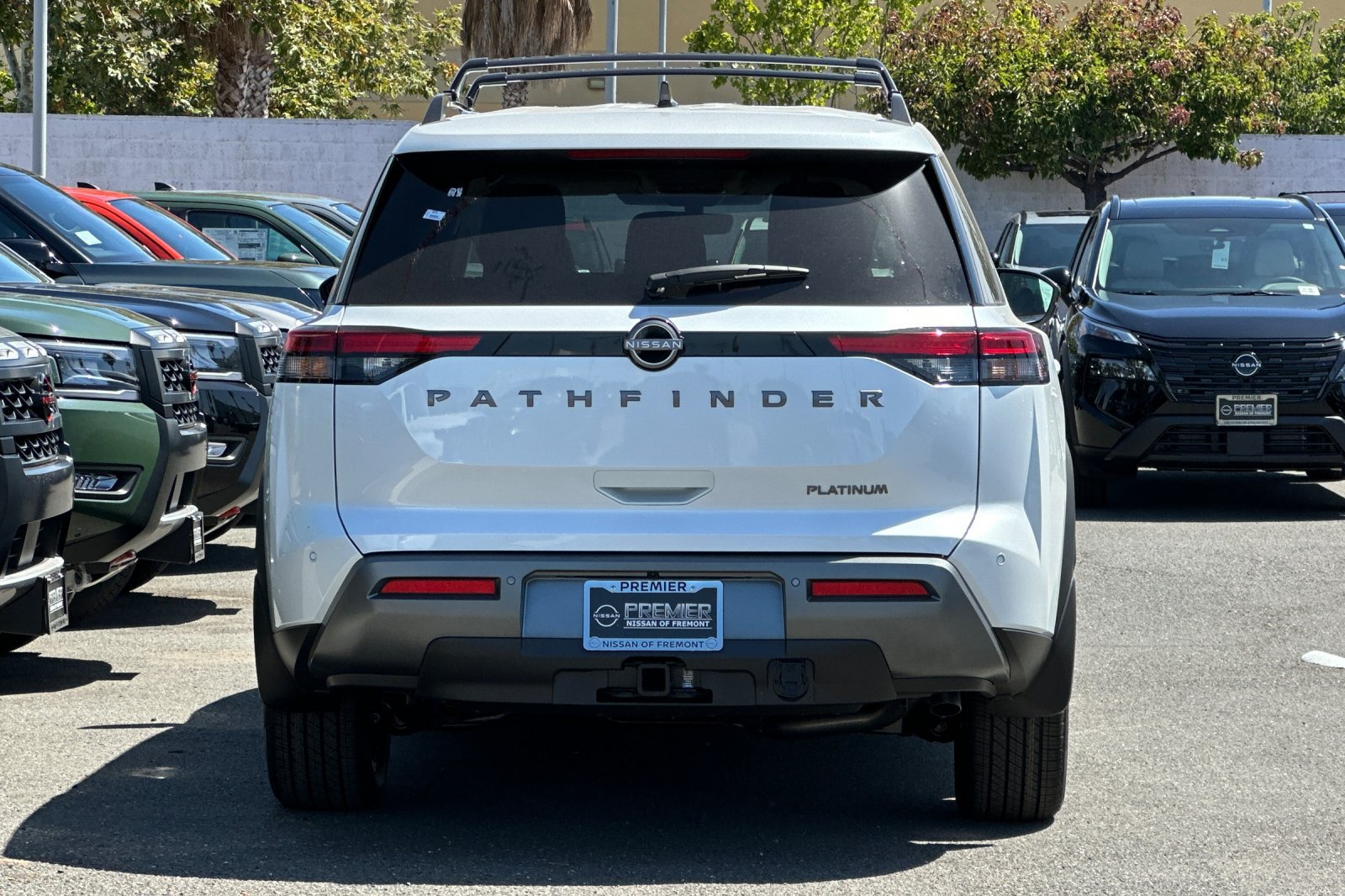 New 2026 Nissan Pathfinder Platinum FWD image 5