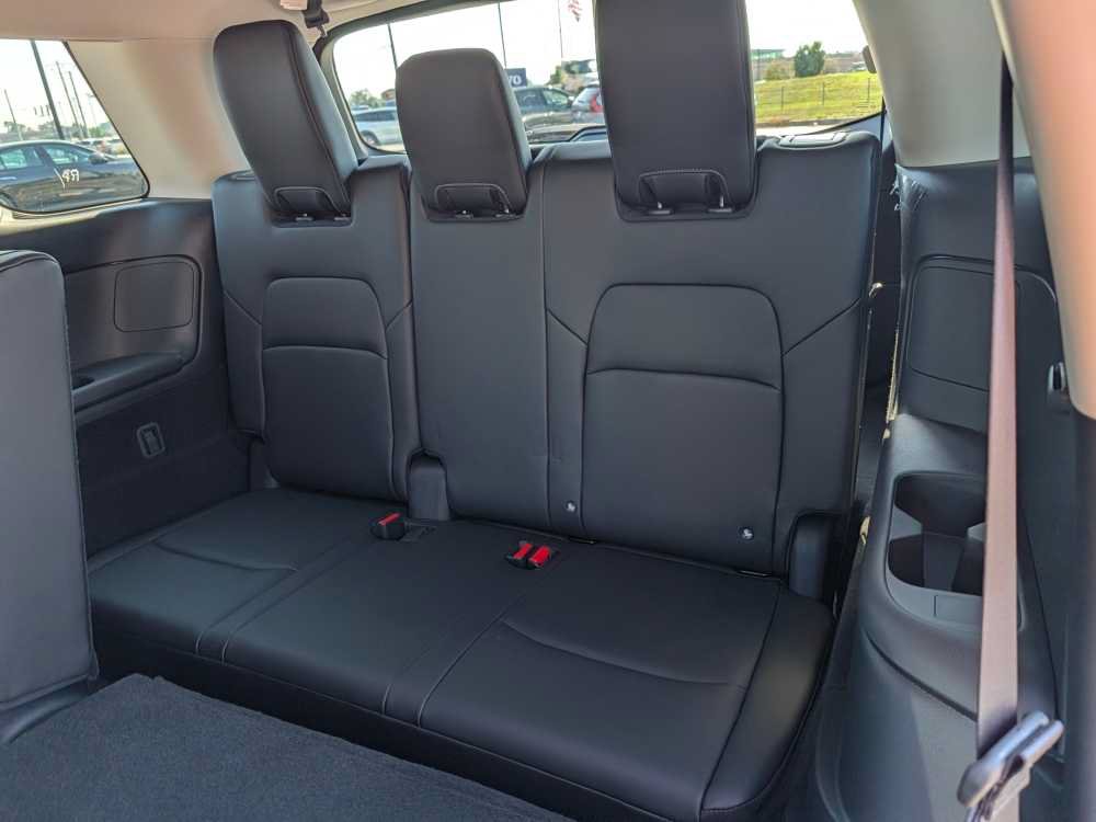 New 2026 Nissan Pathfinder SL AWD/4WD image 14