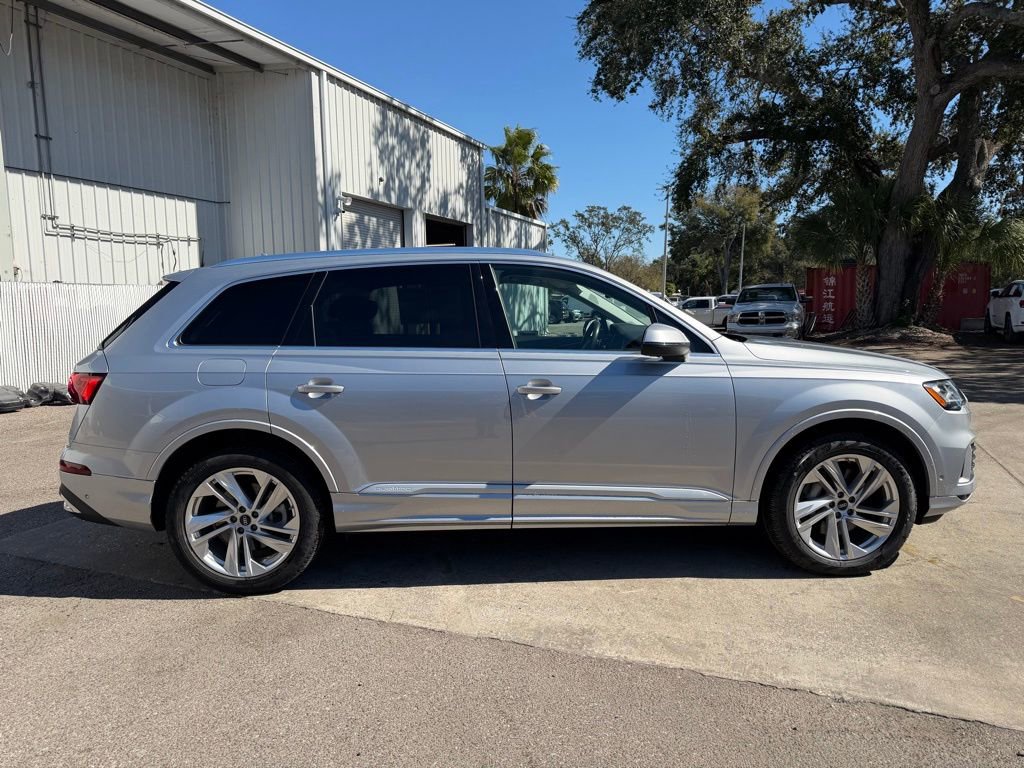 Used 2022 Audi Q7 Premium Plus w/ Premium Plus Package image 7