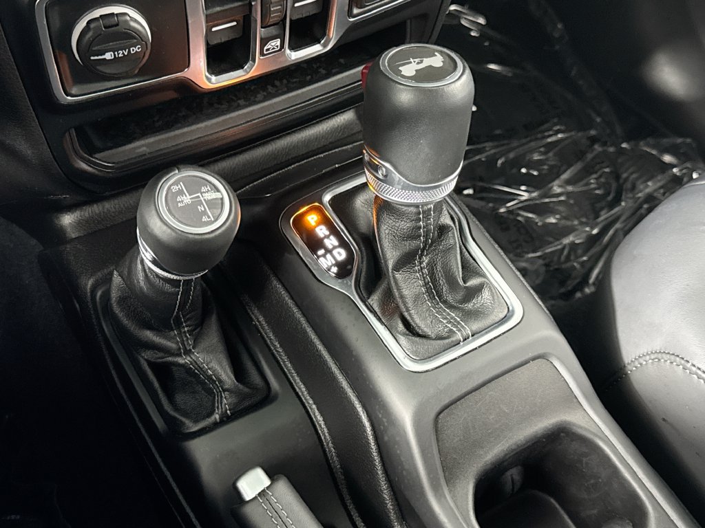 Used 2024 Jeep Wrangler High Altitude AWD/4WD image 25